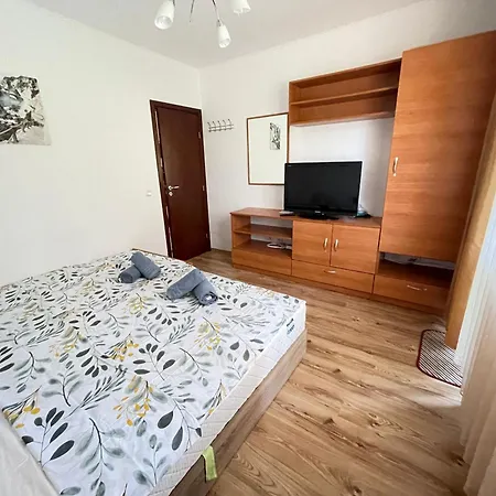 Beachside Garden Escape Varna