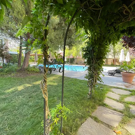Beachside Garden Escape * Varna